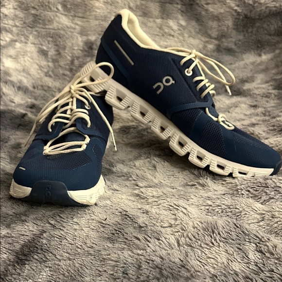 On Running Men's Blue Athletic Shoes - Picture 1 of 7